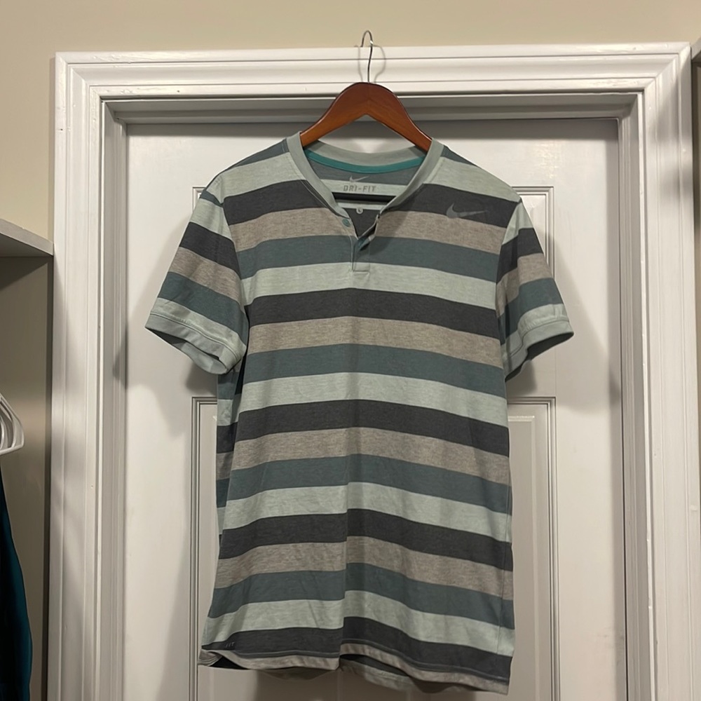 Nike Dri-Fit Henley